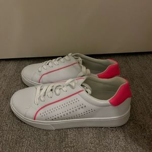 NEW White/Pink Sneakers